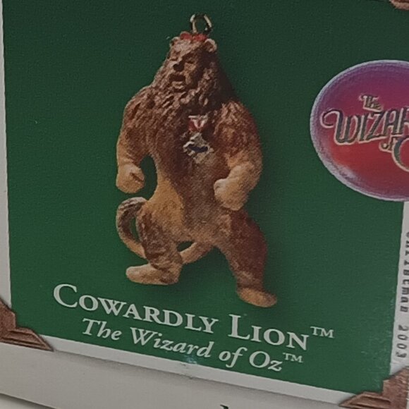 Wizard of Oz Miniture Ornaments, Set of 3. - Picture 4 of 4